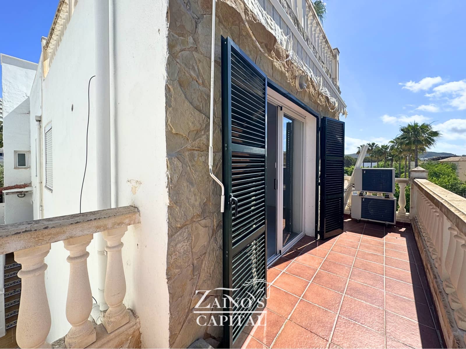 Pareado de 6 habitaciones en Calvià en venta con garaje - 770.000 € (Ref: 9889709)
