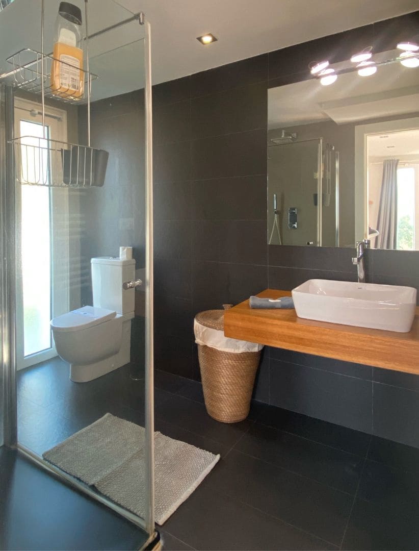 3 sypialnia Willa na sprzedaż w Ojen z basenem garażem - 1 490 000 € (Ref: 9311171)