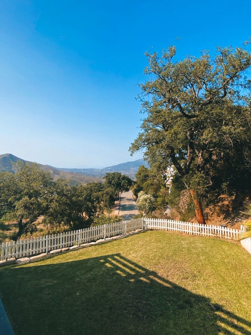 3 sypialnia Willa na sprzedaż w Ojen z basenem garażem - 1 490 000 € (Ref: 9311171)