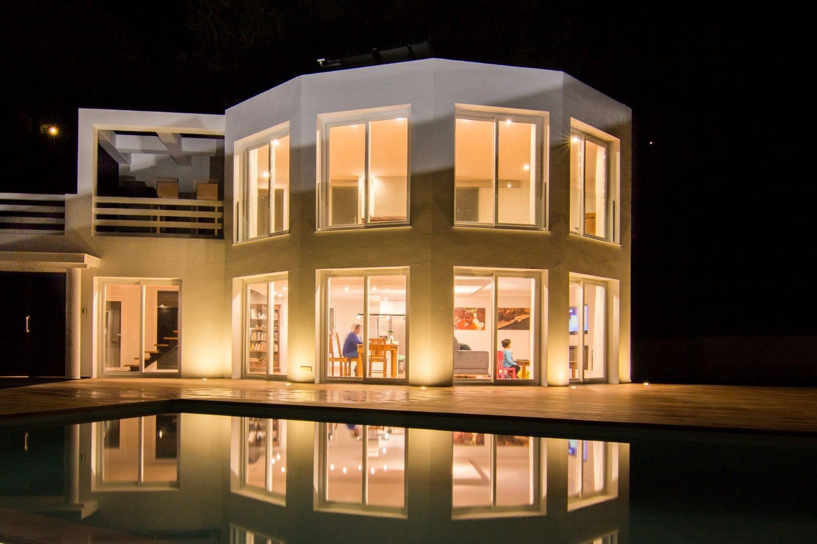 3 sypialnia Willa na sprzedaż w Ojen z basenem garażem - 1 490 000 € (Ref: 9311171)