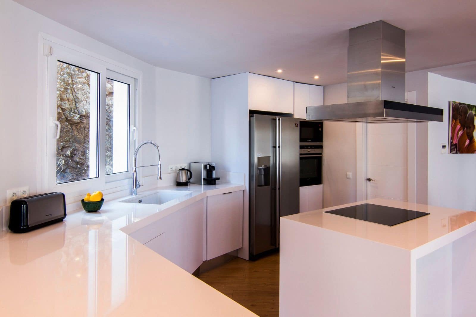 3 sypialnia Willa na sprzedaż w Ojen z basenem garażem - 1 490 000 € (Ref: 9311171)