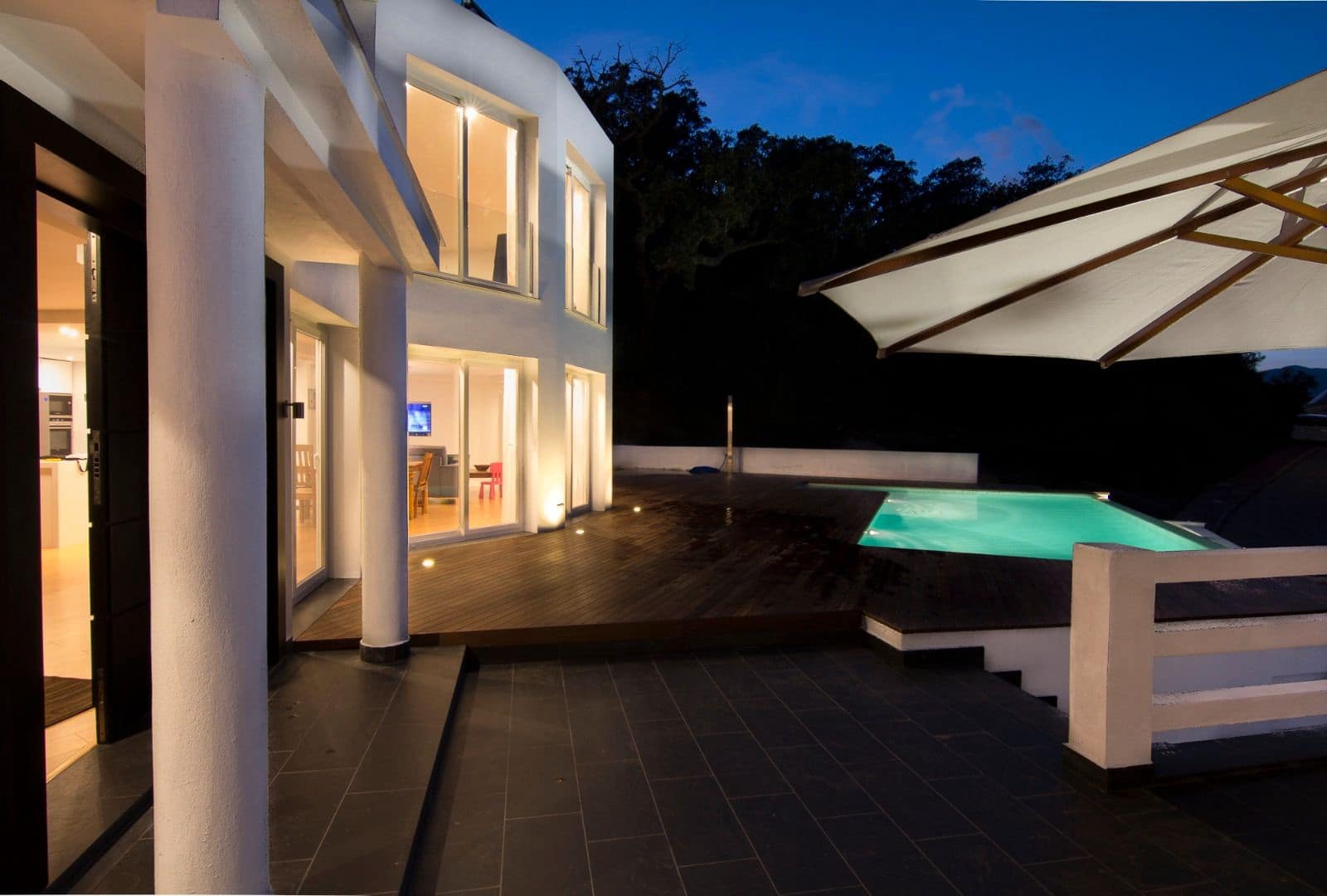 3 sypialnia Willa na sprzedaż w Ojen z basenem garażem - 1 490 000 € (Ref: 9311171)