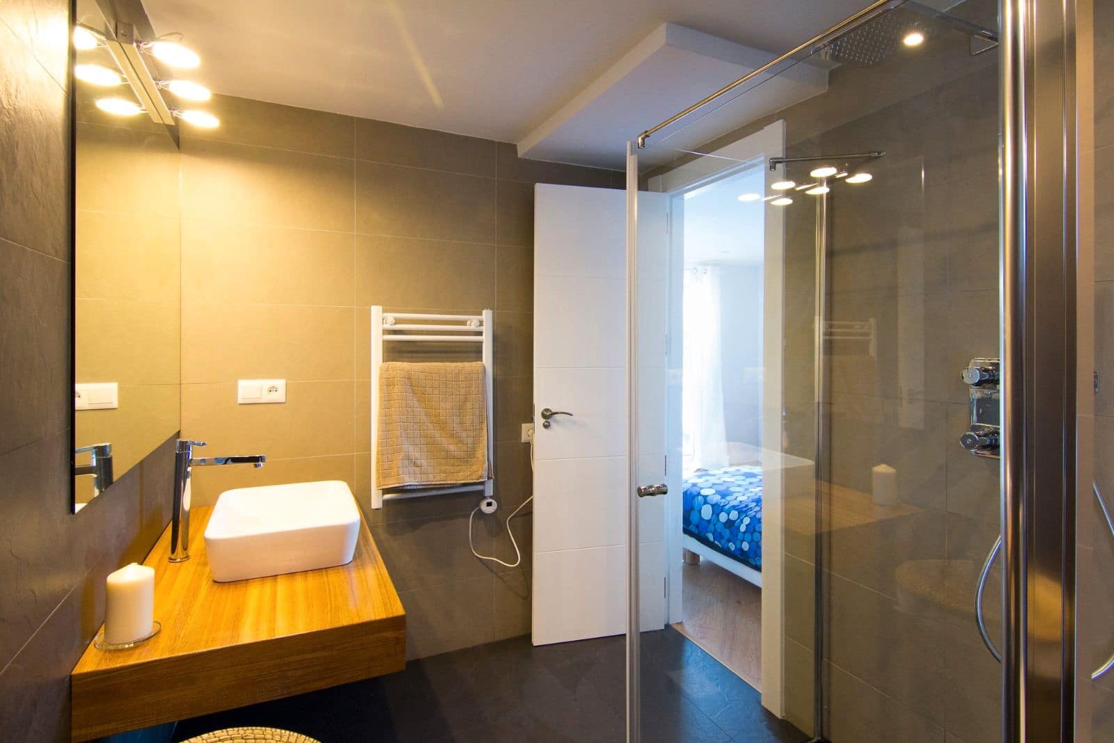 3 sypialnia Willa na sprzedaż w Ojen z basenem garażem - 1 490 000 € (Ref: 9311171)