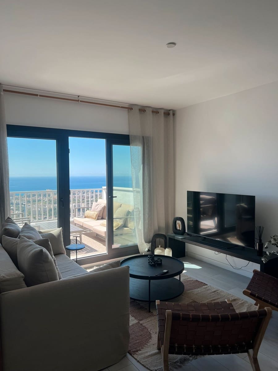 3 bedroom Apartment for rent in Benalmadena with pool garage - € 2,400 (Ref: 9311172)