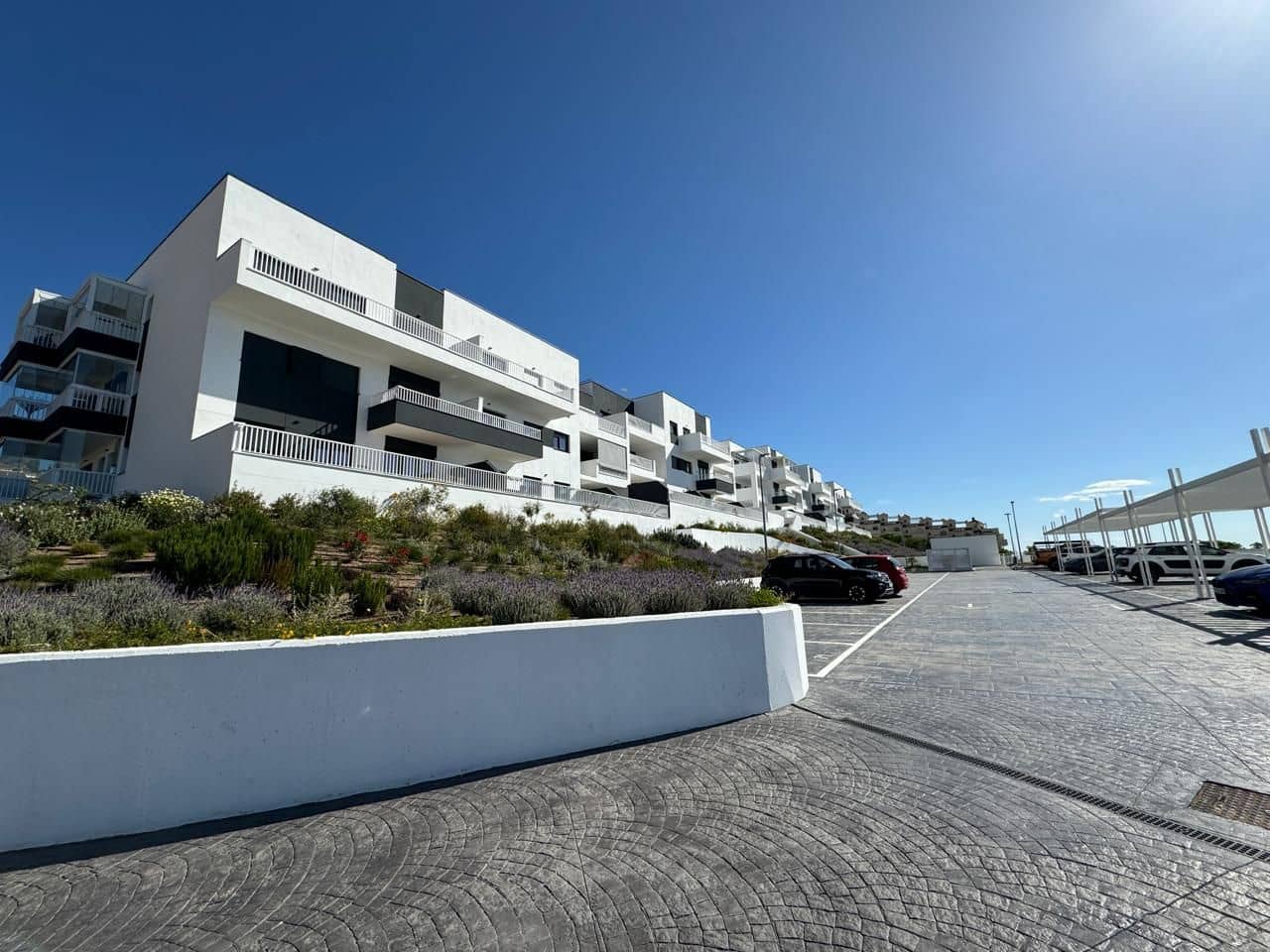 3 bedroom Apartment for rent in Benalmadena with pool garage - € 2,400 (Ref: 9311172)