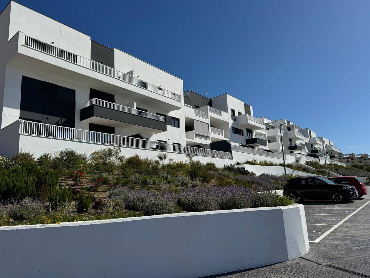 3 bedroom Apartment for rent in Benalmadena with pool garage - € 2,400 (Ref: 9311172)