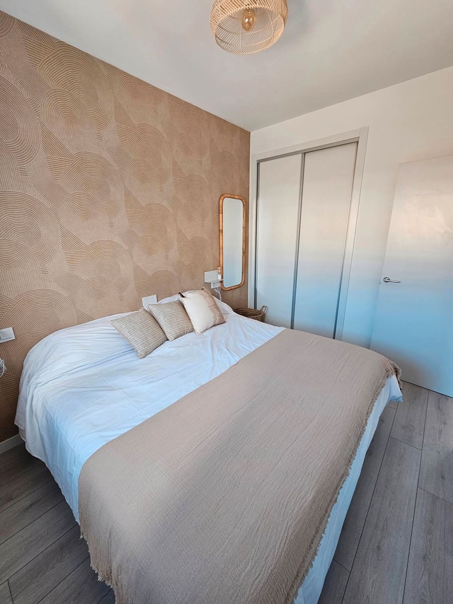 3 bedroom Apartment for rent in Benalmadena with pool garage - € 2,400 (Ref: 9311172)