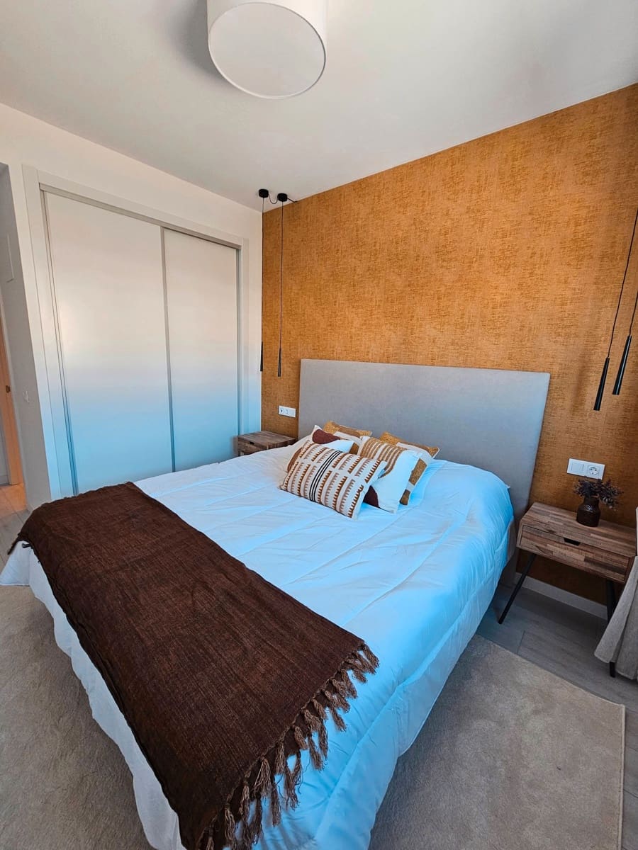 3 bedroom Apartment for rent in Benalmadena with pool garage - € 2,400 (Ref: 9311172)