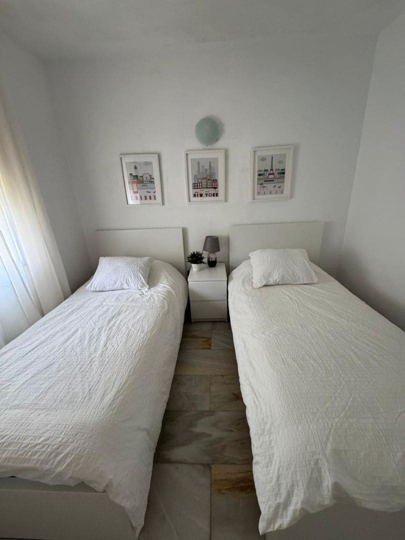 2 soveværelse Lejlighed til leje i Mijas med swimmingpool - € 1.600 (Ref: 9311175)