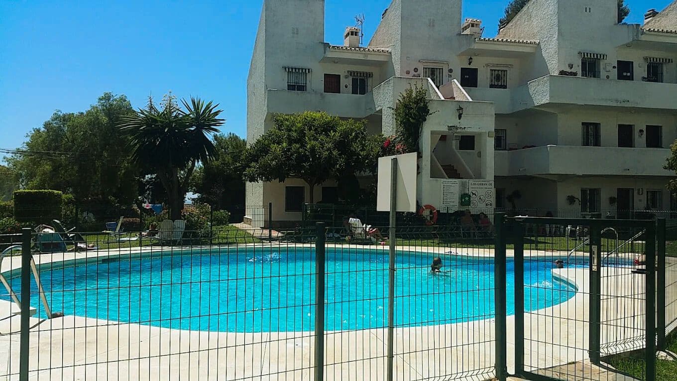 2 soveværelse Lejlighed til leje i Mijas med swimmingpool - € 1.600 (Ref: 9311175)