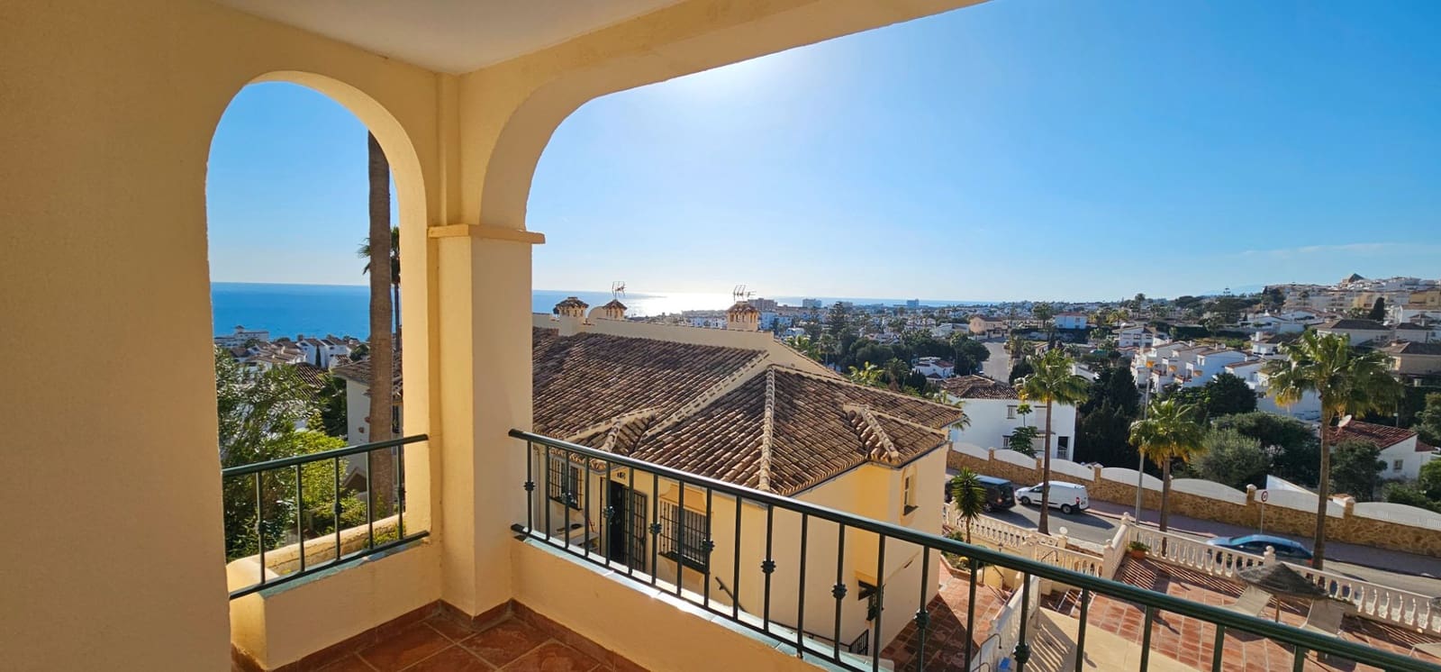3 slaapkamer Strandappartement te koop in Mijas met zwembad - € 450.000 (Ref: 9311176)