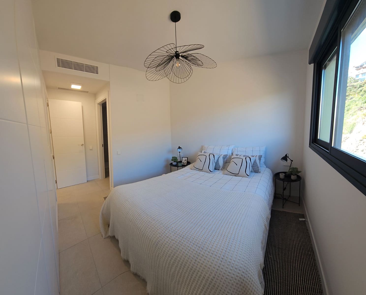 2 soverom Leilighet til salgs i Mijas med svømmebasseng garasje - € 545 000 (Ref: 9311177)