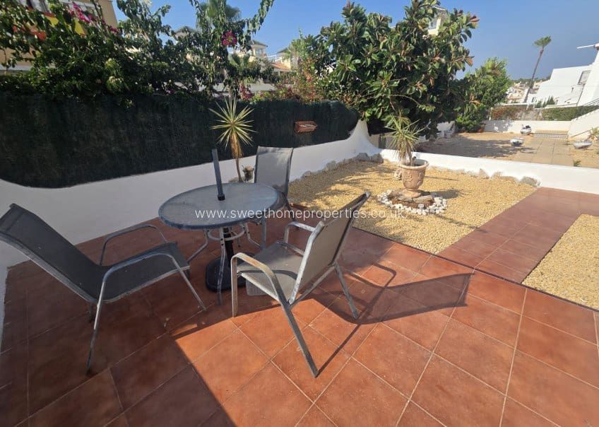 2 soveværelse Lejlighed til salg i Villamartin med swimmingpool - € 199.000 (Ref: 10007735)