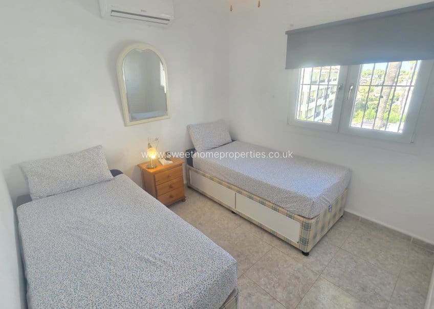 2 soveværelse Lejlighed til salg i Villamartin med swimmingpool - € 199.000 (Ref: 10007735)