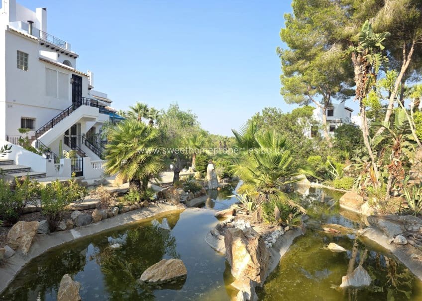 2 soveværelse Lejlighed til salg i Villamartin med swimmingpool - € 199.000 (Ref: 10007735)