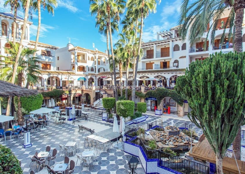 2 soveværelse Lejlighed til salg i Villamartin med swimmingpool - € 199.000 (Ref: 10007735)