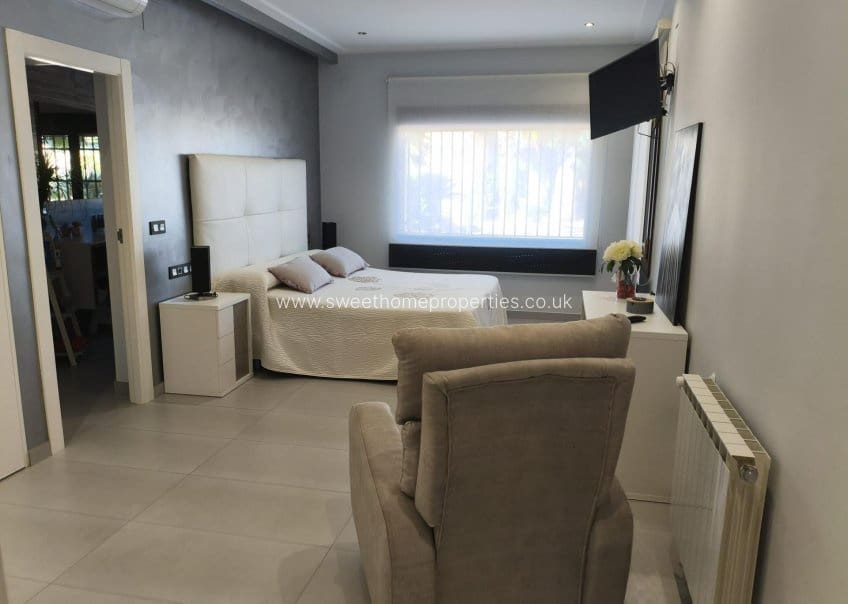 4 slaapkamer Finca/Landhuis te koop in Hondon de las Nieves met zwembad garage - € 708.000 (Ref: 10029726)