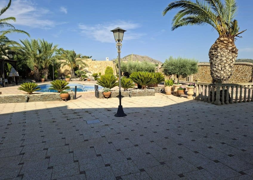 4 slaapkamer Finca/Landhuis te koop in Hondon de las Nieves met zwembad garage - € 708.000 (Ref: 10029726)