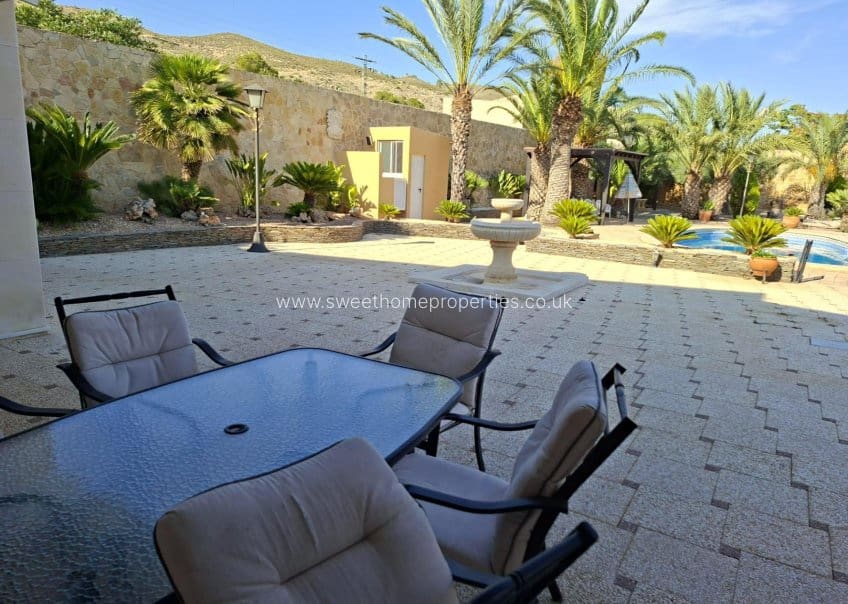 4 slaapkamer Finca/Landhuis te koop in Hondon de las Nieves met zwembad garage - € 708.000 (Ref: 10029726)