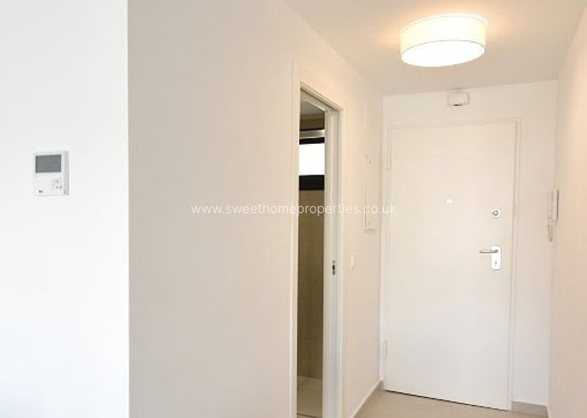 2 soveværelse Lejlighed til salg i Villamartin med swimmingpool garage - € 287.000 (Ref: 10029727)