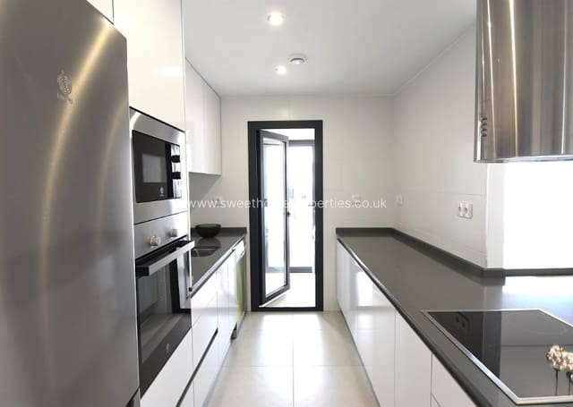 2 soveværelse Lejlighed til salg i Villamartin, Orihuela med swimmingpool garage - € 287.000 (Ref: 10029727)
