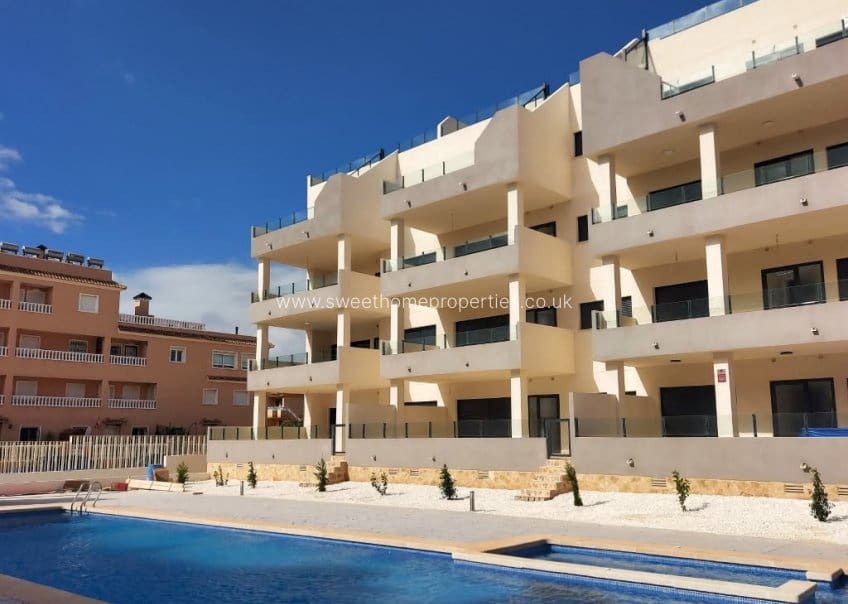 2 soveværelse Lejlighed til salg i Villamartin med swimmingpool garage - € 287.000 (Ref: 10029727)