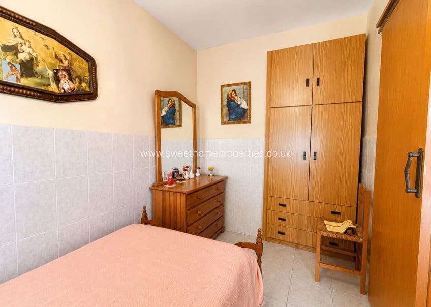 4 slaapkamer Huis te koop in Hondon de los Frailes met garage - € 140.000 (Ref: 10029728)