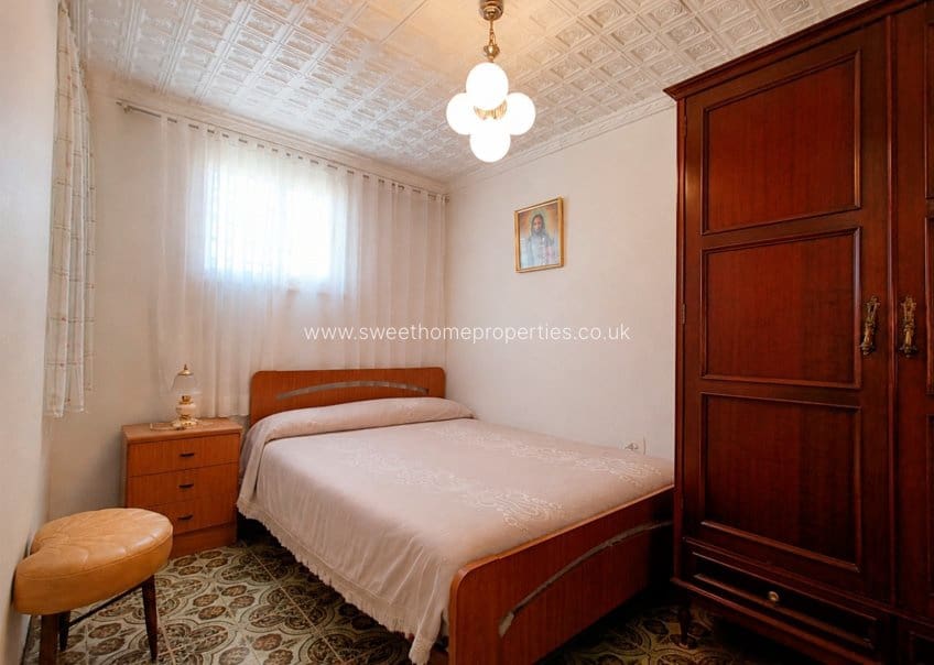 4 slaapkamer Huis te koop in Hondon de los Frailes met garage - € 140.000 (Ref: 10029728)