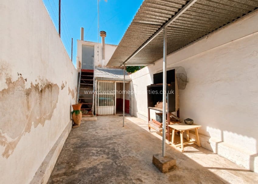 4 slaapkamer Huis te koop in Hondon de los Frailes met garage - € 140.000 (Ref: 10029728)