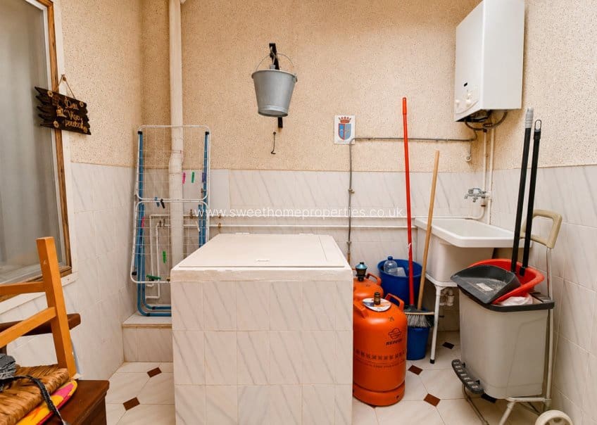 4 slaapkamer Huis te koop in Hondon de los Frailes met garage - € 140.000 (Ref: 10029728)