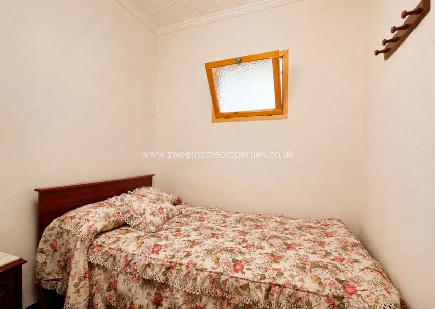 4 slaapkamer Huis te koop in Hondon de los Frailes met garage - € 140.000 (Ref: 10029728)