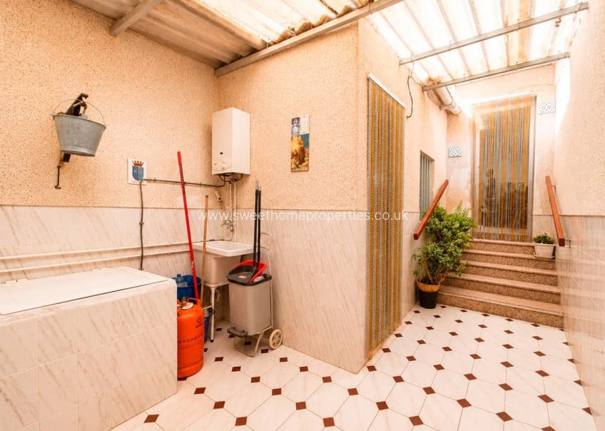 4 slaapkamer Huis te koop in Hondon de los Frailes met garage - € 140.000 (Ref: 10029728)