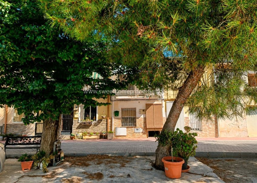 4 slaapkamer Huis te koop in Hondon de los Frailes met garage - € 140.000 (Ref: 10029728)
