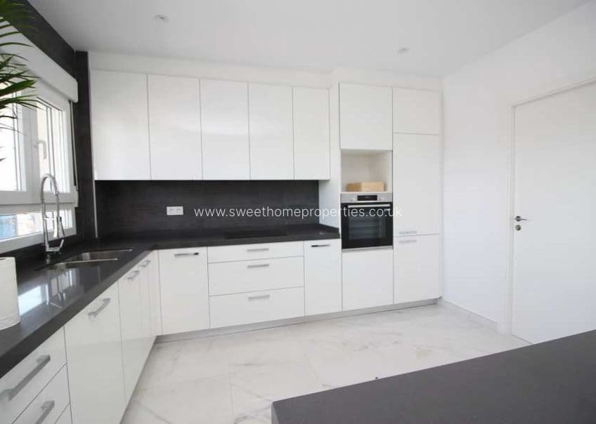 5 slaapkamer Finca/Landhuis te koop in Pinoso met zwembad garage - € 547.000 (Ref: 10030981)