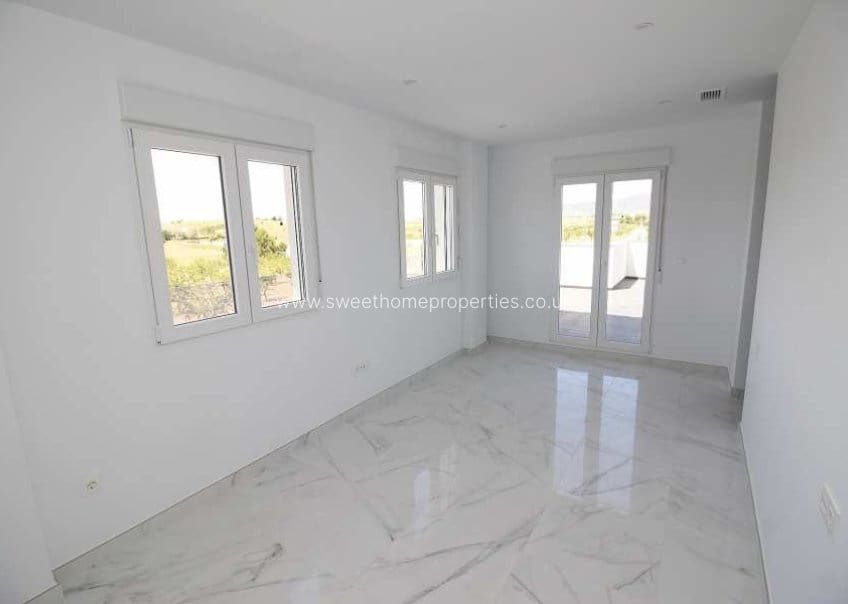 5 slaapkamer Finca/Landhuis te koop in Pinoso met zwembad garage - € 547.000 (Ref: 10030981)