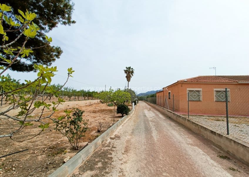 4 chambre Finca/Maison de Campagne à vendre à Hondon de los Frailes avec piscine - 180 000 € (Ref: 10057583)