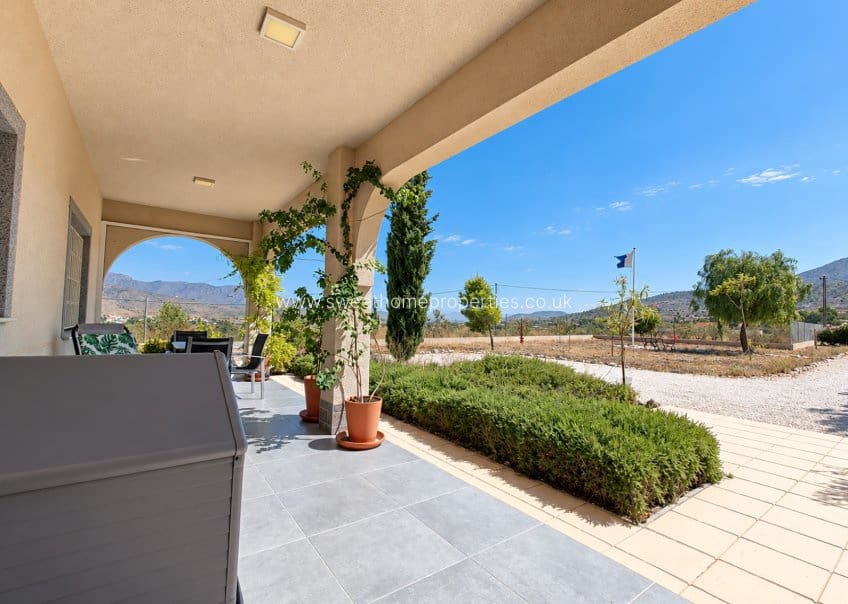 3 soveværelse Finca/Landehus til salg i Hondon de los Frailes med swimmingpool garage - € 360.000 (Ref: 10059834)