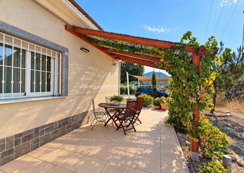 3 soveværelse Finca/Landehus til salg i Hondon de los Frailes med swimmingpool garage - € 360.000 (Ref: 10059834)