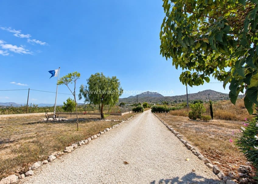 3 soveværelse Finca/Landehus til salg i Hondon de los Frailes med swimmingpool garage - € 360.000 (Ref: 10059834)