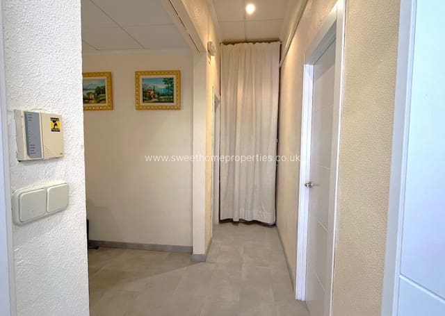 Erhverv til salg i Villamartin, Orihuela - € 179.999 (Ref: 10076811)