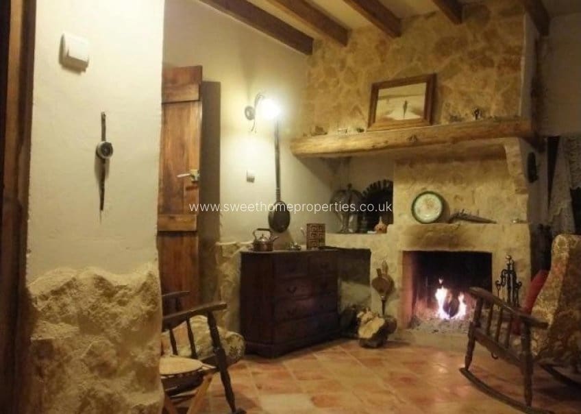 5 quarto Quinta/Casa Rural para venda em Pinoso com piscina garagem - 299 995 € (Ref: 10077227)