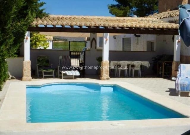 5 sovrum Finca/Hus på landet till salu i Pinoso med pool garage - 299 995 € (Ref: 10077227)