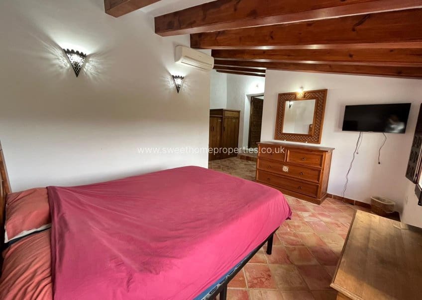 5 quarto Quinta/Casa Rural para venda em Pinoso com piscina garagem - 299 995 € (Ref: 10077227)