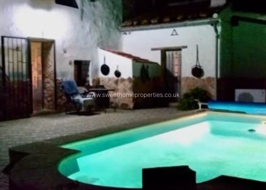 5 quarto Quinta/Casa Rural para venda em Pinoso com piscina garagem - 299 995 € (Ref: 10077227)