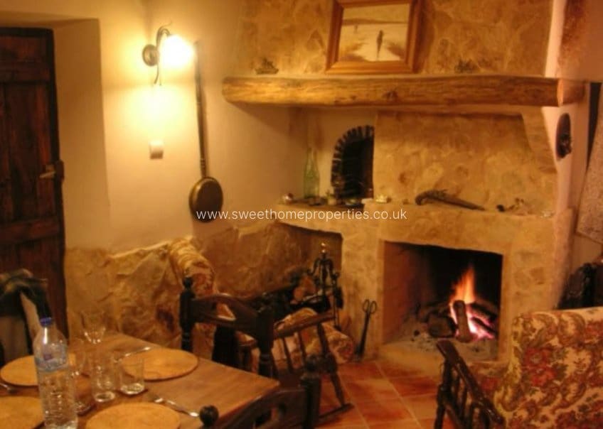 5 quarto Quinta/Casa Rural para venda em Pinoso com piscina garagem - 299 995 € (Ref: 10077227)