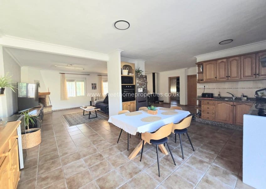 2 sypialnia Finka/Dom wiejski na sprzedaż w Aspe z garażem - 227 260 € (Ref: 10080046)