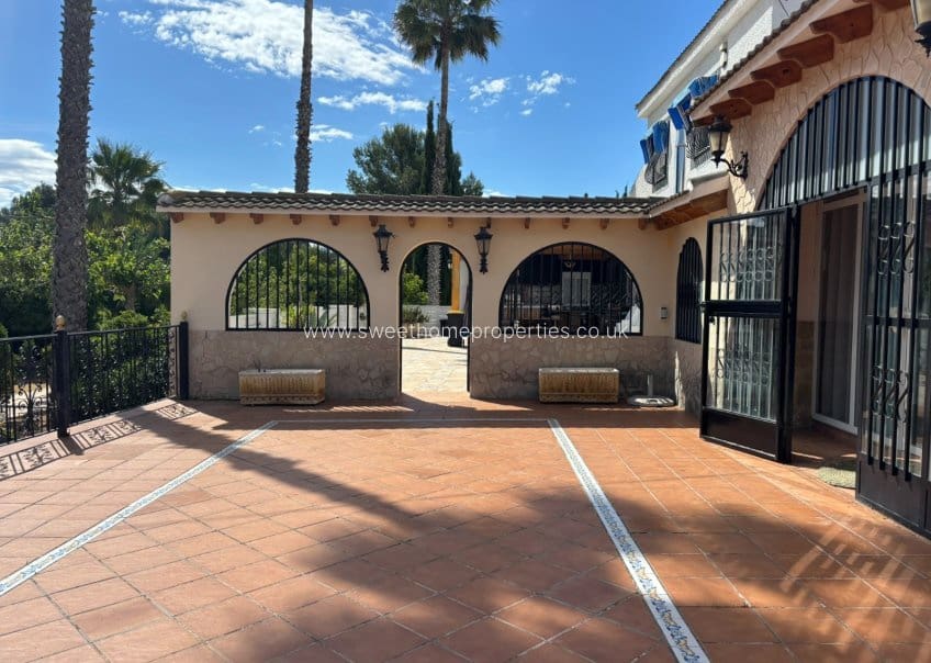 8 chambre Finca/Maison de Campagne à vendre à Sax avec piscine garage - 575 000 € (Ref: 10080047)