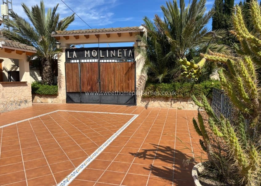 8 chambre Finca/Maison de Campagne à vendre à Sax avec piscine garage - 575 000 € (Ref: 10080047)