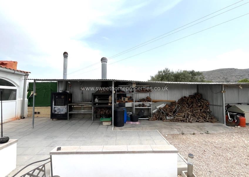 3 quarto Quinta/Casa Rural para venda em Sax com piscina garagem - 299 999 € (Ref: 10080048)