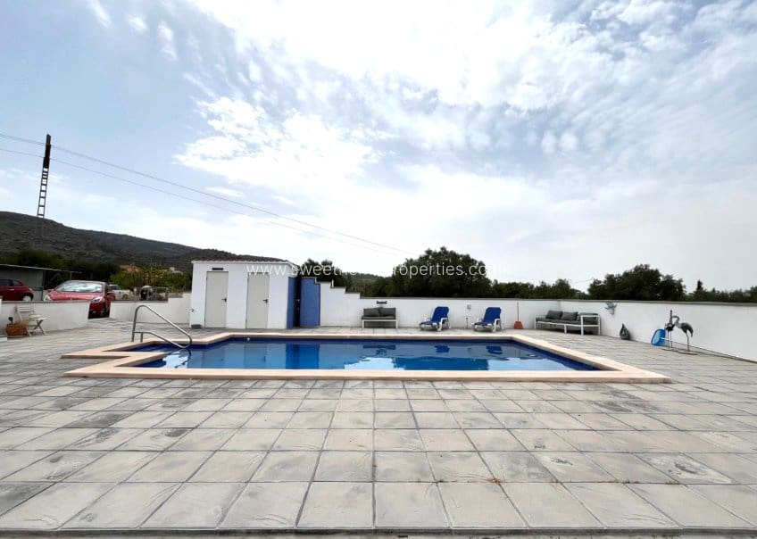 3 quarto Quinta/Casa Rural para venda em Sax com piscina garagem - 299 999 € (Ref: 10080048)